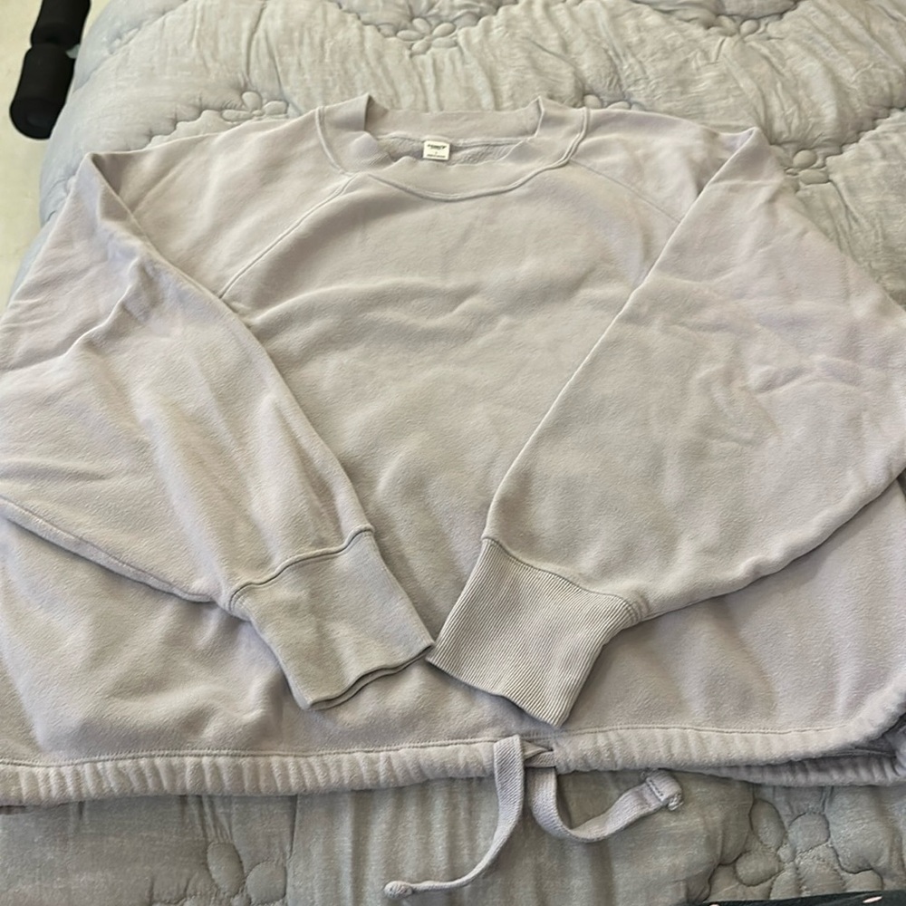 Light purple Old Navy active sweatshirt